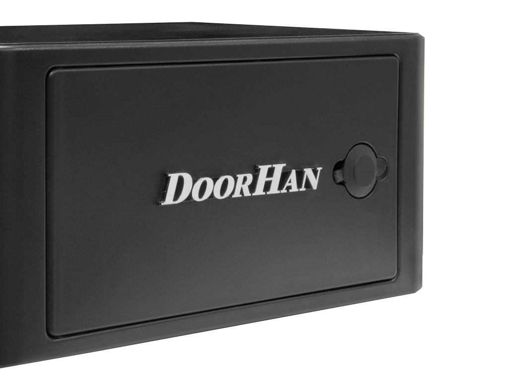 Obudowa napędu ramieniowego z metalowym logo DoorHan